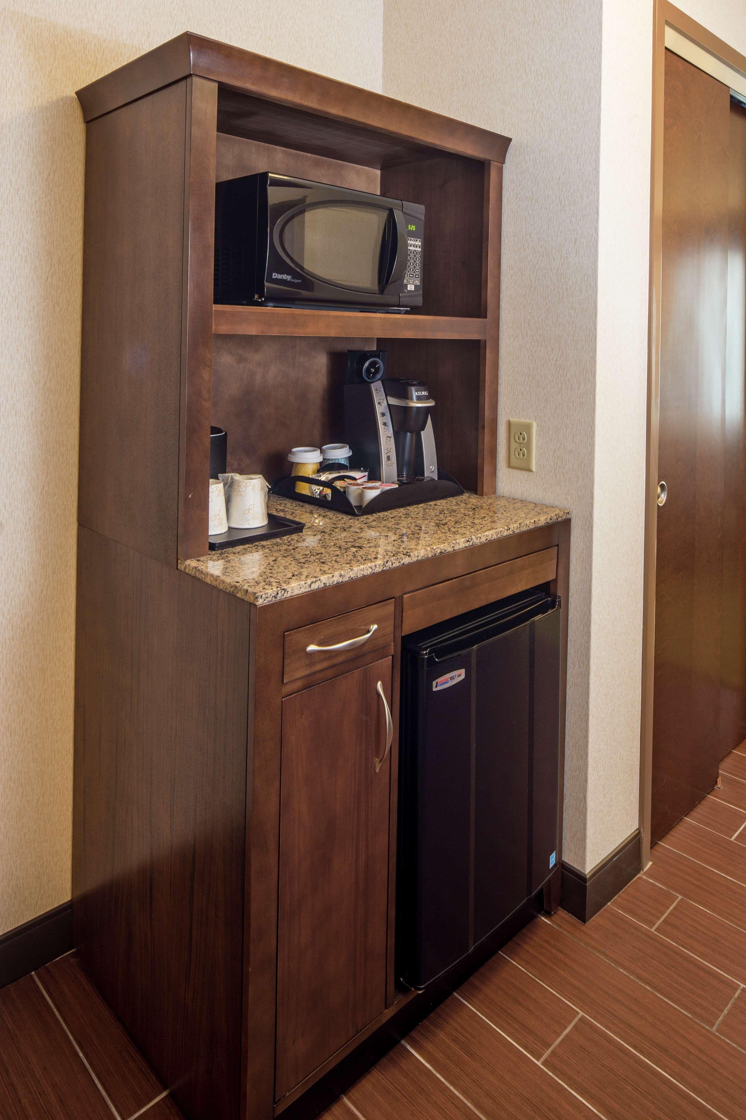 Hilton Garden Inn Uniontown Exteriér fotografie