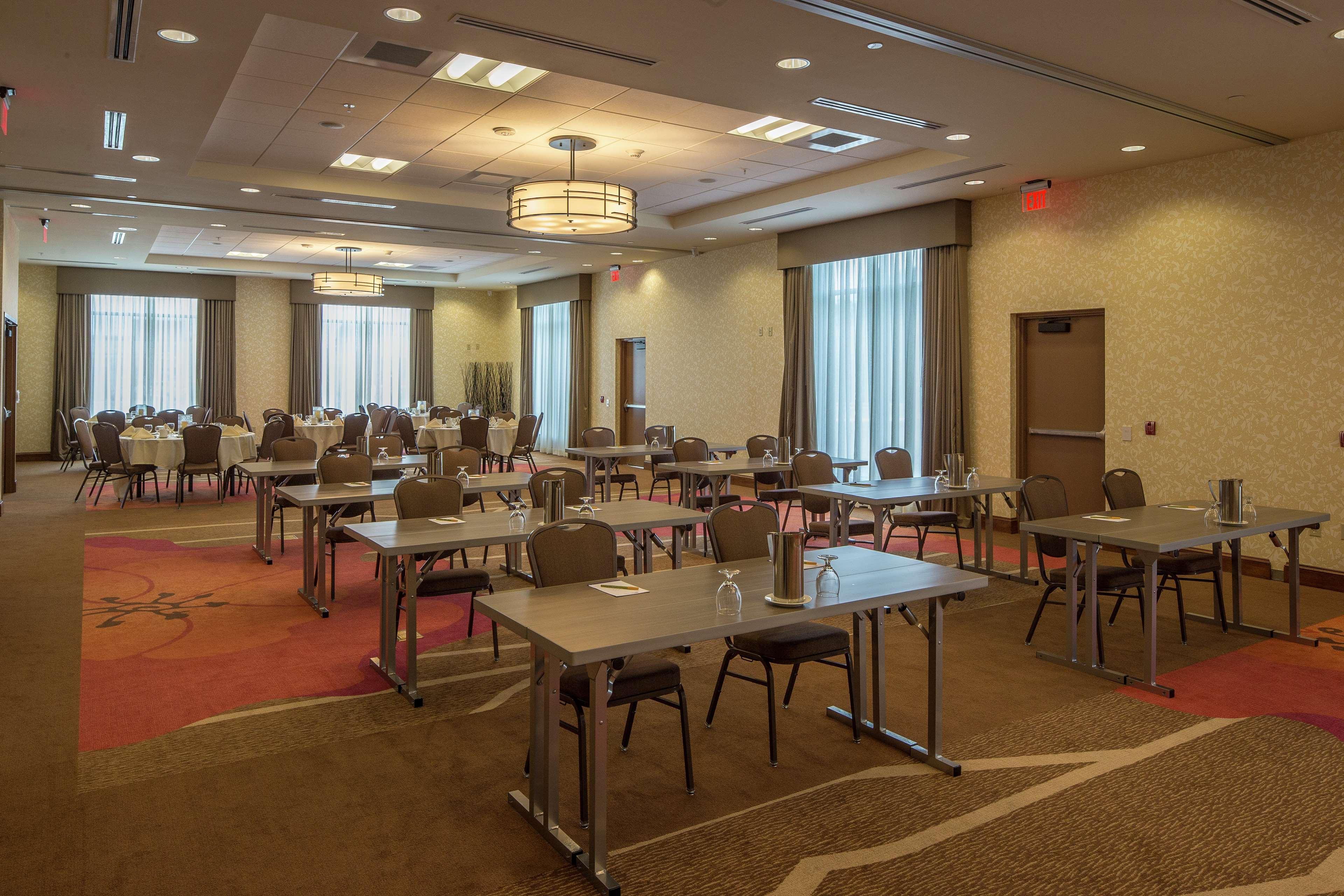 Hilton Garden Inn Uniontown Exteriér fotografie