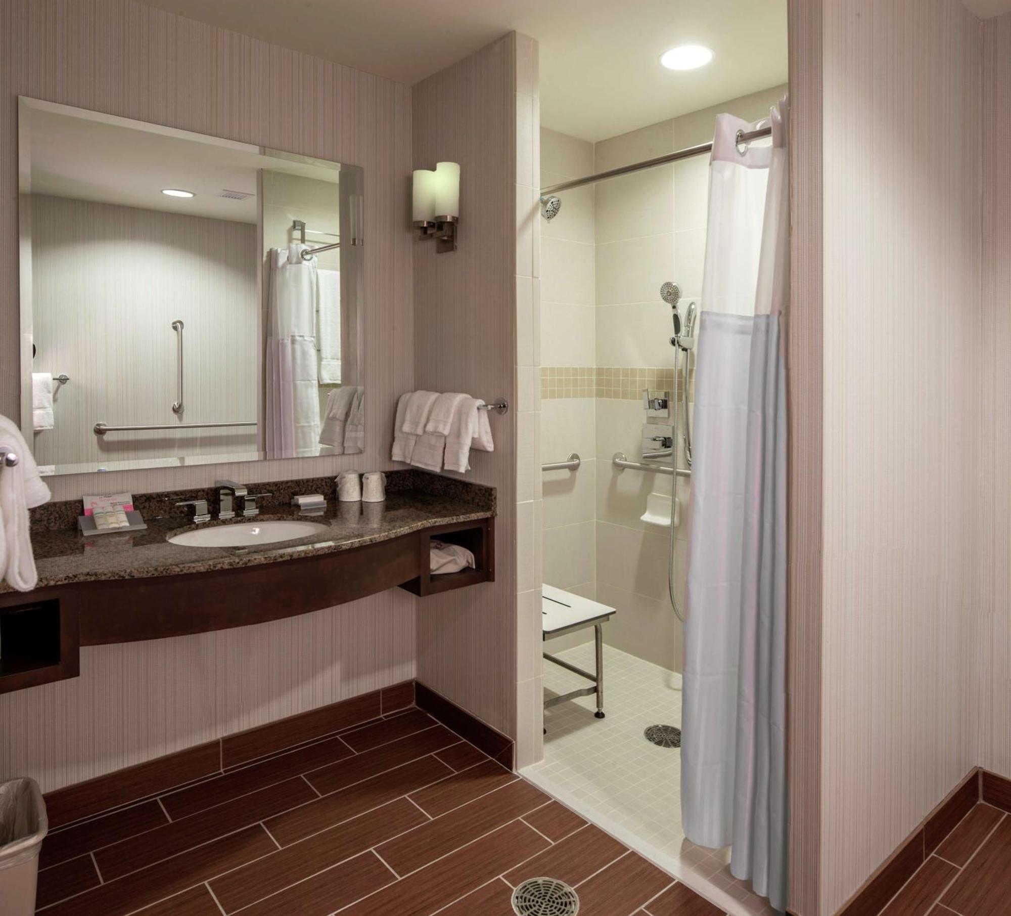 Hilton Garden Inn Uniontown Exteriér fotografie