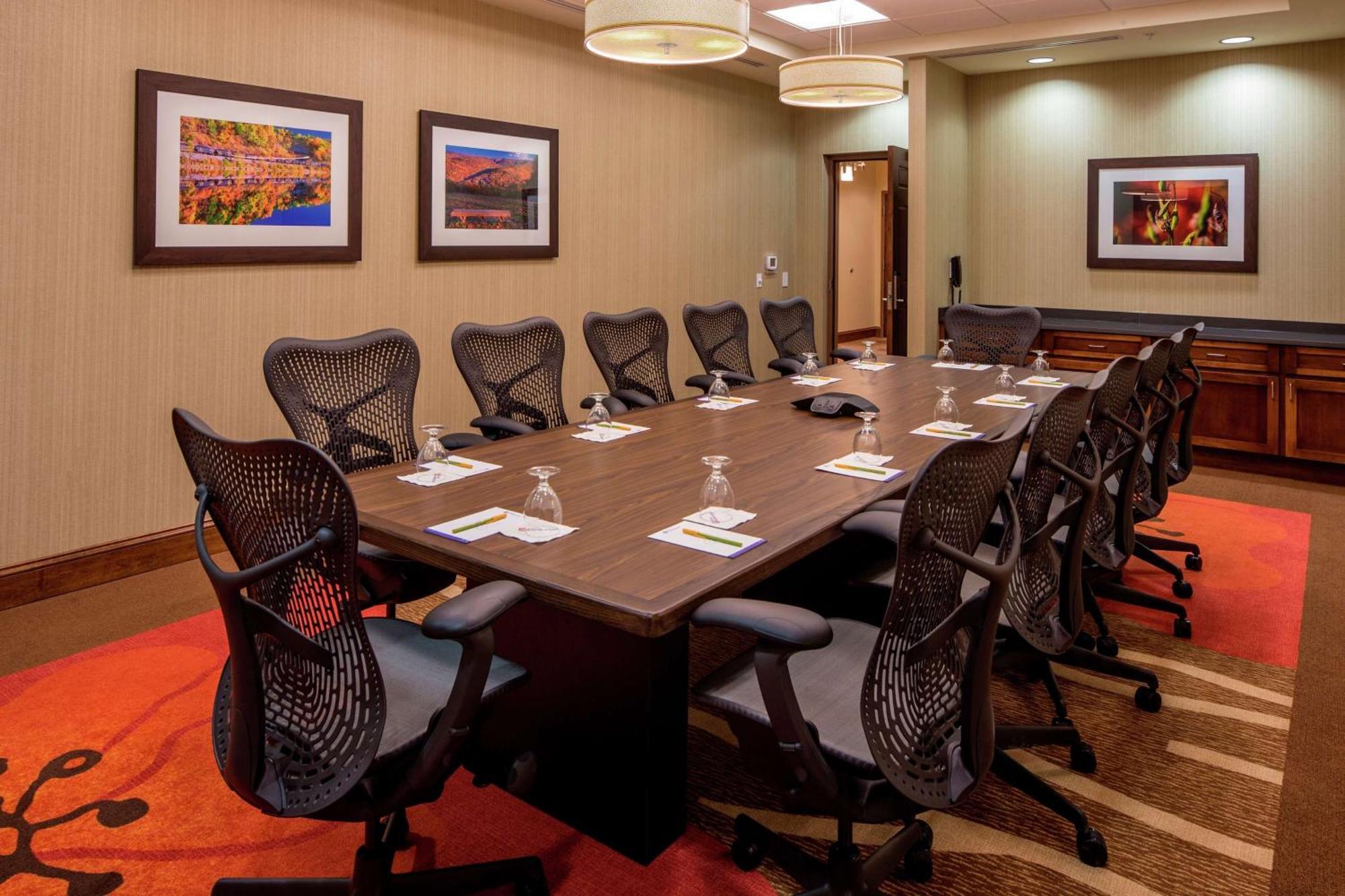 Hilton Garden Inn Uniontown Exteriér fotografie