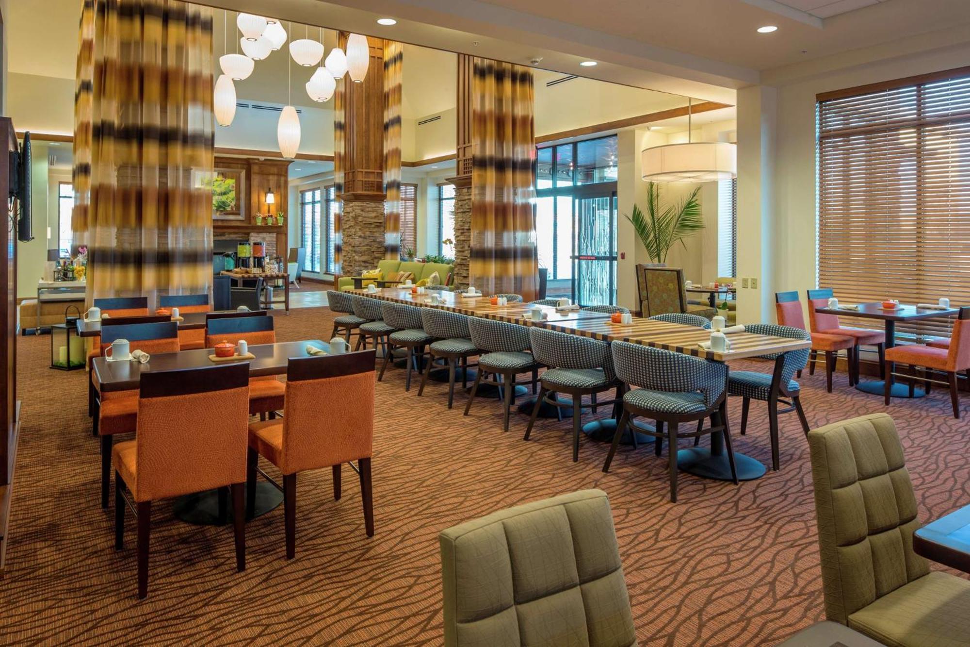 Hilton Garden Inn Uniontown Exteriér fotografie